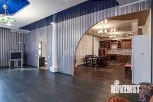 Дом 350м², 2-этажный, участок 10 сот.  