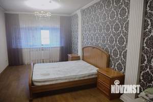 Дом 368м², 3-этажный, участок 6 сот.  