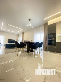 Дом 102м&sup2;, 1-этажный, участок 7 сот.  