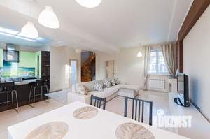 Дом 118м&sup2;, 2-этажный, участок 7 сот.  