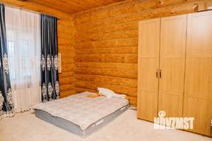 Дом 242м&sup2;, 3-этажный, участок 10 сот.  