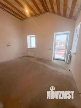 Коттедж 250м&sup2;, 2-этажный, участок 8 сот.  