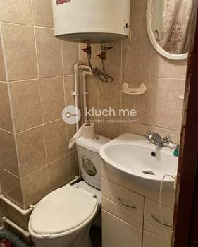 Дом 20м&sup2;, 5-этажный, участок 100 сот.  