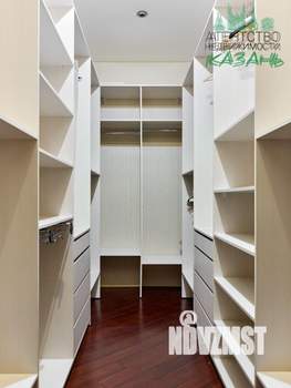 Дом 450м&sup2;, 3-этажный, участок 11 сот.  