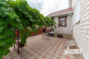 Дом 180м², 2-этажный, участок 6 сот.  