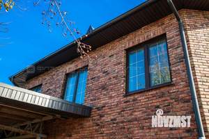 Дом 297м&sup2;, 3-этажный, участок 7 сот.  