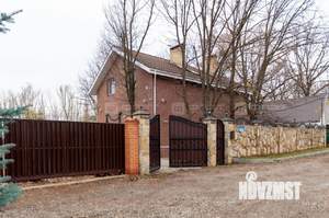 Дом 230м&sup2;, 2-этажный, участок 8 сот.  