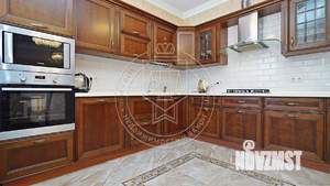 Коттедж 255м², 3-этажный, участок 12 сот.  