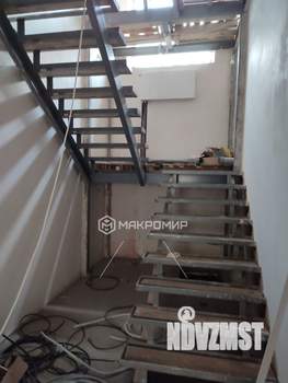 Дом 330м², 2-этажный, участок 12 сот.  