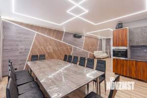 Дом 220м&sup2;, 2-этажный, участок 4 сот.  