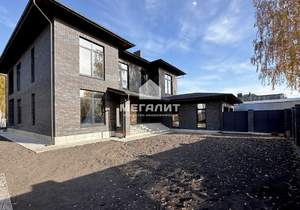 Дом 744м², 2-этажный, участок 17 сот.  