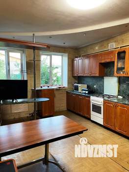 Дом 188м², 2-этажный, участок 5 сот.  