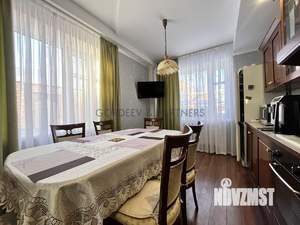 Дом 186м&sup2;, 2-этажный, участок 7 сот.  