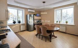 Дом 250м&sup2;, 2-этажный, участок 10 сот.  