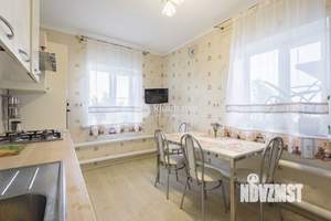 Дом 184м², 2-этажный, участок 13 сот.  