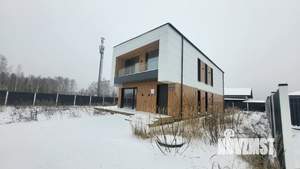 Дом 212м&sup2;, 2-этажный, участок 10 сот.  