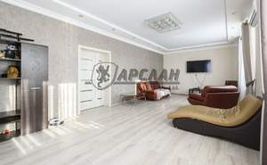 Дом 268м&sup2;, 3-этажный, участок 5 сот.  