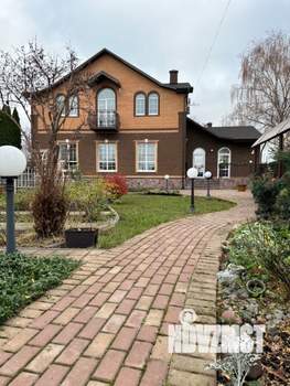 Дом 224м², 2-этажный, участок 6 сот.  