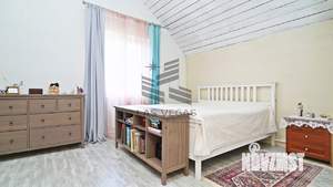 Дом 190м², 2-этажный, участок 6 сот.  