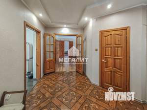 Дом 274м², 2-этажный, участок 6 сот.  