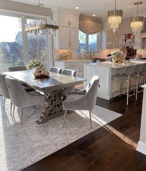 Дом 136м&sup2;, 2-этажный, участок 5 сот.  