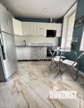 Дом 140м&sup2;, 2-этажный, участок 6 сот.  