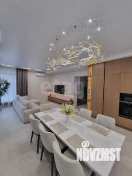 Дом 141м&sup2;, 2-этажный, участок 4 сот.  