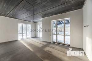 Коттедж 239м&sup2;, 2-этажный, участок 10 сот.  