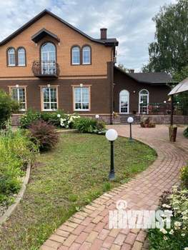 Дом 224м², 2-этажный, участок 6 сот.  