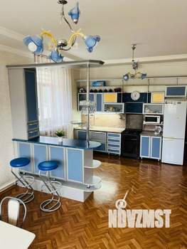 Коттедж 418м², 2-этажный, участок 12 сот.  