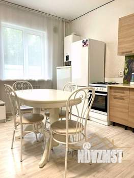 Дом 108м², 2-этажный, участок 4 сот.  