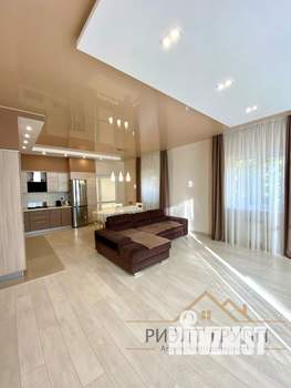 Дом 161м&sup2;, 2-этажный, участок 5 сот.  