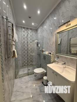 Дом 240м&sup2;, 2-этажный, участок 9 сот.  