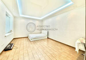 Дом 165м², 2-этажный, участок 4 сот.  