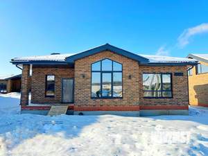 Коттедж 95м&sup2;, 3-этажный, участок 10 сот.  