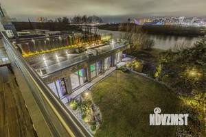 Дом 600м&sup2;, 3-этажный, участок 8 сот.  