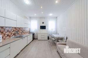 Дом 242м², 2-этажный, участок 8 сот.  