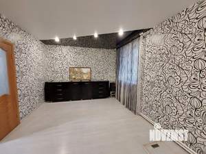 Дом 200м&sup2;, 1-этажный, участок 5 сот.  