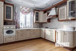 Коттедж 407м&sup2;, 2-этажный, участок 6 сот.  