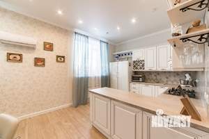 Дом 241м², 3-этажный, участок 10 сот.  