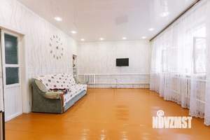 Дом 174м², 1-этажный, участок 6 сот.  