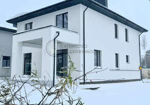 Дом 160м&sup2;, 2-этажный, участок 7 сот.  