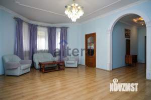 Дом 286м², 2-этажный, участок 6 сот.  