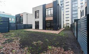 Дом 192м², 2-этажный, участок 0 сот.  