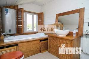 Коттедж 320м&sup2;, 2-этажный, участок 6 сот.  