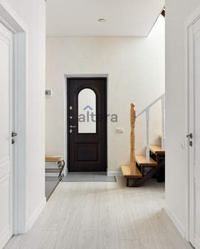 Дом 109м&sup2;, 2-этажный, участок 4 сот.  