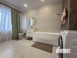 Дом 140м&sup2;, 2-этажный, участок 6 сот.  