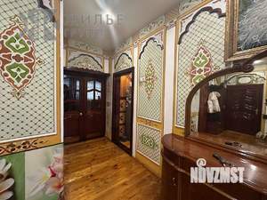 Дом 221м², 3-этажный, участок 5 сот.  