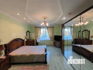 Дом 186м², 2-этажный, участок 6 сот.  