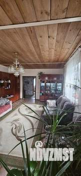 Дом 80м&sup2;, 1-этажный, участок 6 сот.  